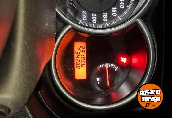 Autos - Nissan Tiida 2011 Nafta 281000Km - En Venta