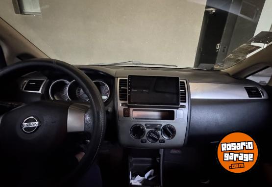 Autos - Nissan Tiida 2011 Nafta 281000Km - En Venta