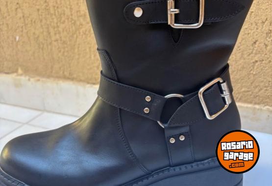 Indumentaria - Botas de cuero vacuno, sin uso!! - En Venta