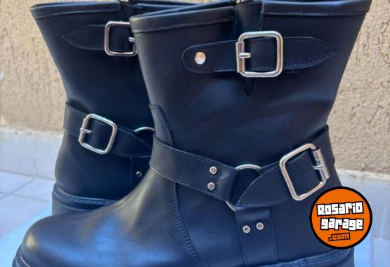 Indumentaria - Botas de cuero vacuno, sin uso!! - En Venta