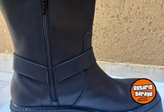 Indumentaria - Botas de cuero vacuno, sin uso!! - En Venta