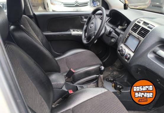 Camionetas - Kia Sportage 2007 Nafta 230000Km - En Venta