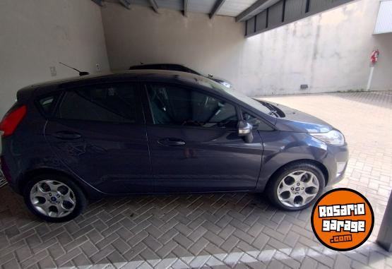 Autos - Ford Fiesta KD Titanium 2013 Nafta 166000Km - En Venta