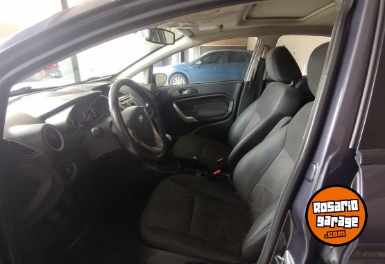 Autos - Ford Fiesta KD Titanium 2013 Nafta 166000Km - En Venta