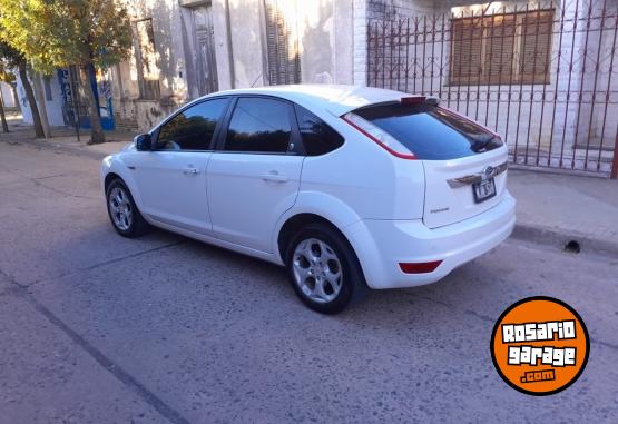 Autos - Ford FOCUS GHIA 2.0 2013 GNC 210000Km - En Venta
