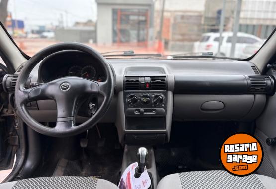 Autos - Chevrolet CORSA CLASSIC 3PTAS BASE 2008 Nafta 93817Km - En Venta