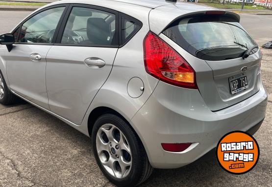 Autos - Ford Fiesta Kinetic 2011 Nafta 136000Km - En Venta