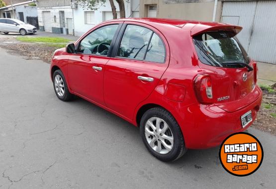 Autos - Nissan March 2015 Nafta 60000Km - En Venta