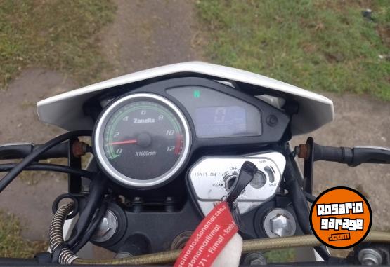 Motos - Zanella Zr 250 2021 Nafta 5000Km - En Venta
