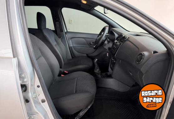 Autos - Renault Logan Life 1.6 2023 Nafta 19000Km - En Venta