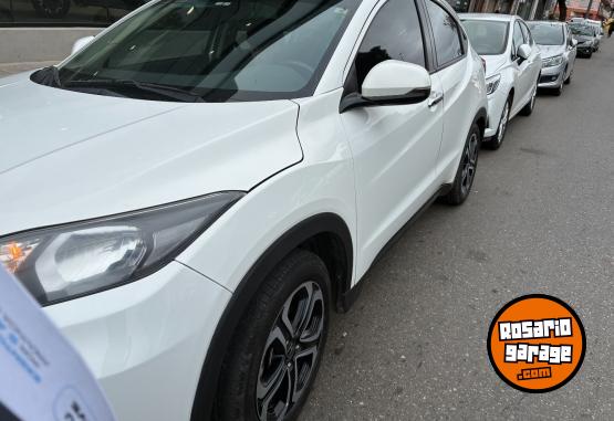 Autos - Honda HRV EXL 2017 Nafta 190000Km - En Venta