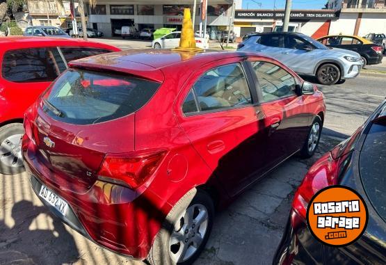 Autos - Chevrolet Onix 2019 Nafta 130000Km - En Venta