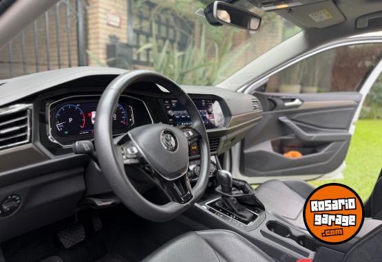 Autos - Volkswagen Vento 2020 Nafta 99000Km - En Venta