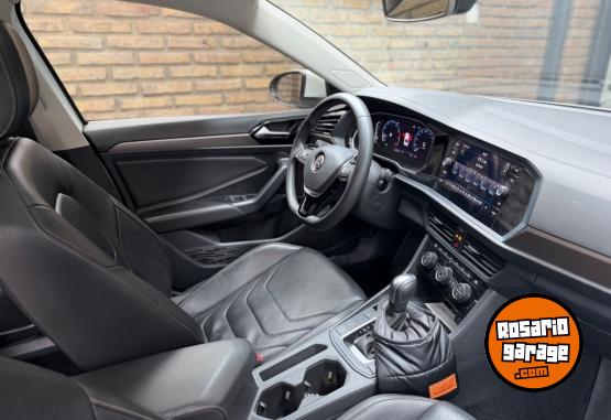 Autos - Volkswagen Vento 2020 Nafta 99000Km - En Venta