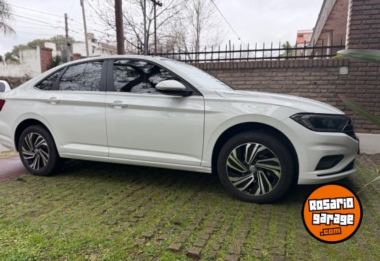 Autos - Volkswagen Vento 2020 Nafta 99000Km - En Venta