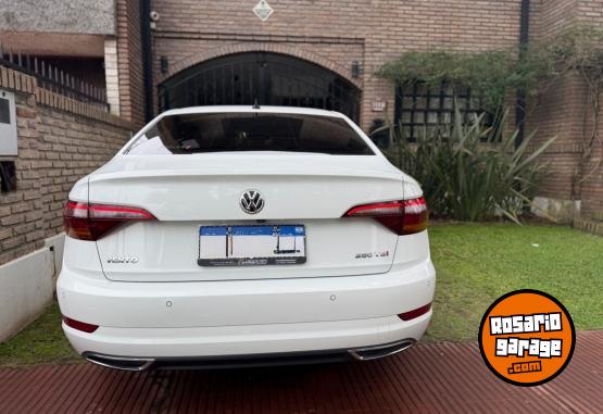 Autos - Volkswagen Vento 2020 Nafta 99000Km - En Venta