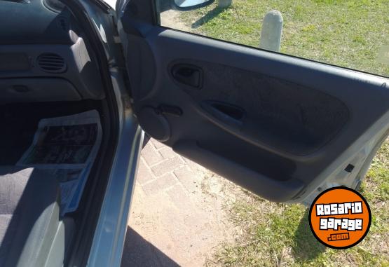 Autos - Renault Megane tdi 1,9 2000 Diesel 270000Km - En Venta