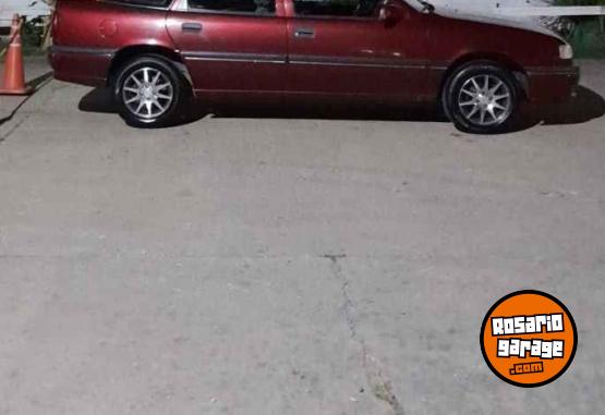 Autos - Opel Vectra 1995 Nafta 300000Km - En Venta