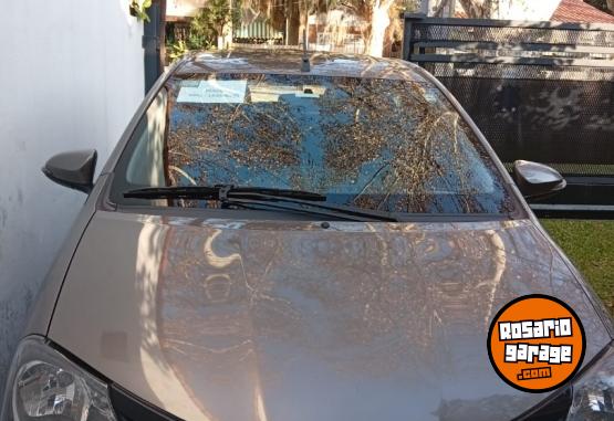 Autos - Toyota Etios xls 2018 Nafta 96000Km - En Venta