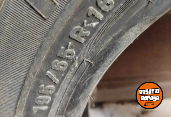 Accesorios para Autos - Cubierta Pirelli 195/65 R16 - En Venta
