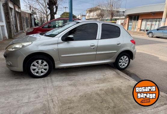 Autos - Peugeot 207 compact 2009 Nafta 146000Km - En Venta