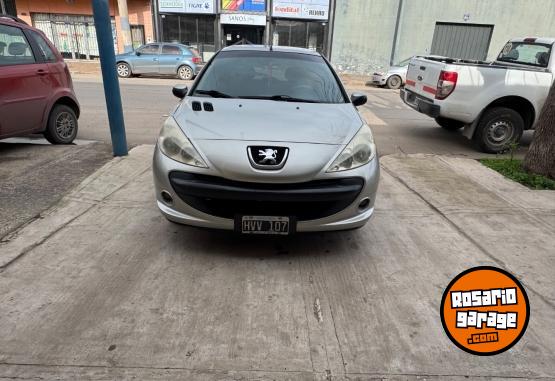 Autos - Peugeot 207 compact 2009 Nafta 146000Km - En Venta