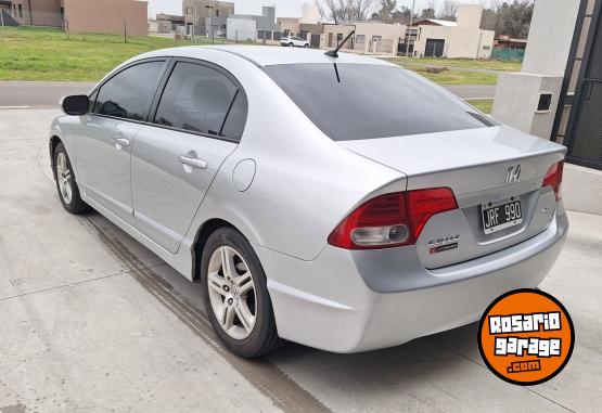 Autos - Honda Civic 2011 Nafta 237000Km - En Venta