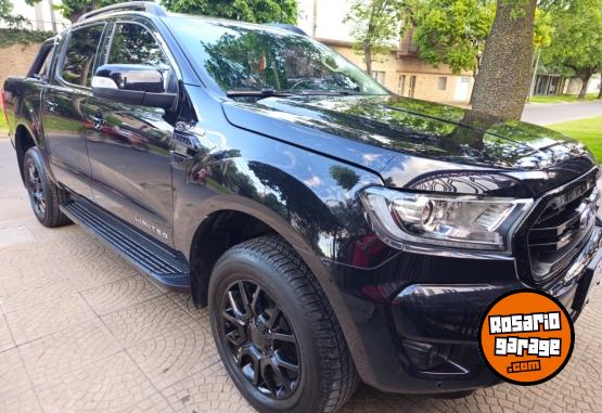 Camionetas - Ford Ranger limited black 2019 Diesel 115555Km - En Venta