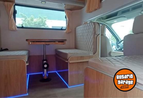 Utilitarios - Ford Transit 2017 Diesel 69000Km - En Venta