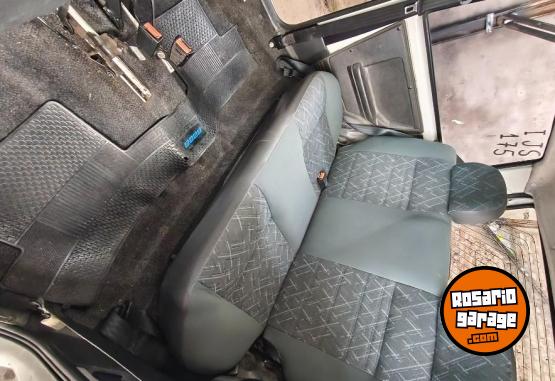 Autos - Fiat Uno Fire 2004 Nafta 151000Km - En Venta