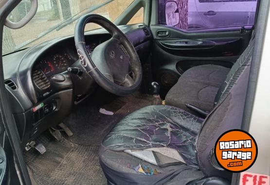 Utilitarios - Hyundai H1-svx 2005 Diesel 300000Km - En Venta