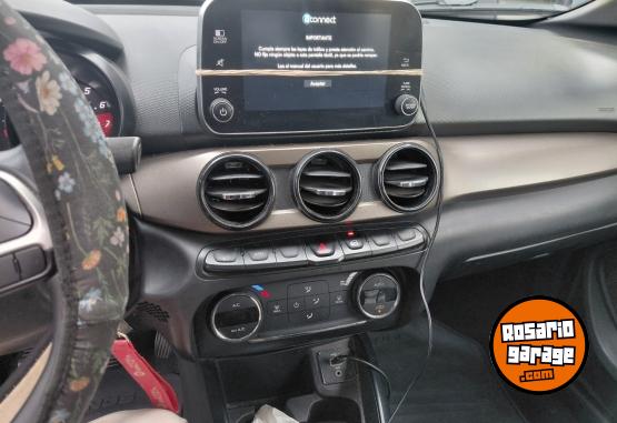 Autos - Fiat CRONOS DRIVE 2023 GNC 155000Km - En Venta