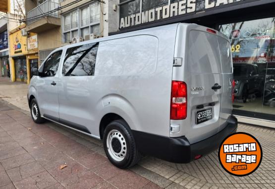 Utilitarios - Peugeot Expert 2019 Diesel 95000Km - En Venta