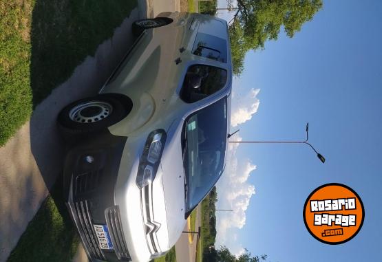 Utilitarios - Citroen Jumpy 2019 Diesel 196000Km - En Venta