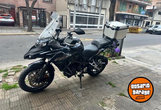 Motos - Benelli TRK 502x 2022 Nafta 13000Km - En Venta