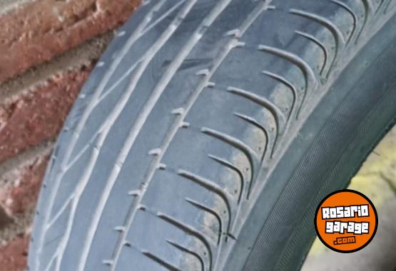 Accesorios para Autos - Cubiertas Bridgestone 205 60 r16 - En Venta