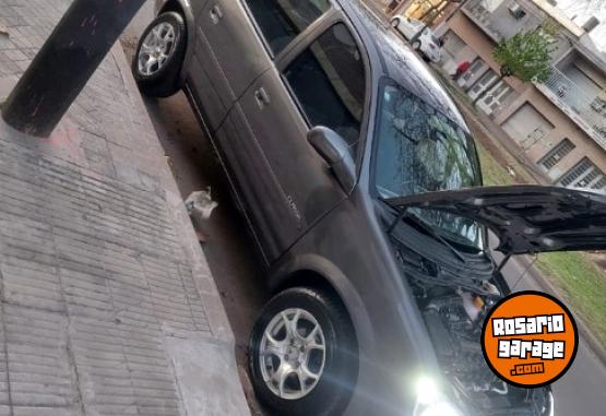 Autos - Chevrolet Corsa classic 2015 Nafta 128000Km - En Venta