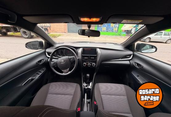 Autos - Toyota Yaris XS 1.5 CVT 2025 Nafta 7800Km - En Venta
