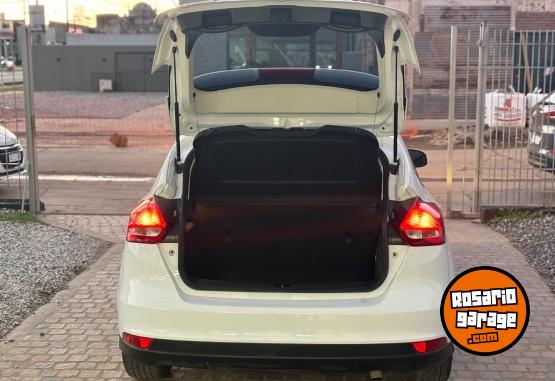 Autos - Ford FOCUS 5P 1.6L MT S 2018 Nafta 141605Km - En Venta