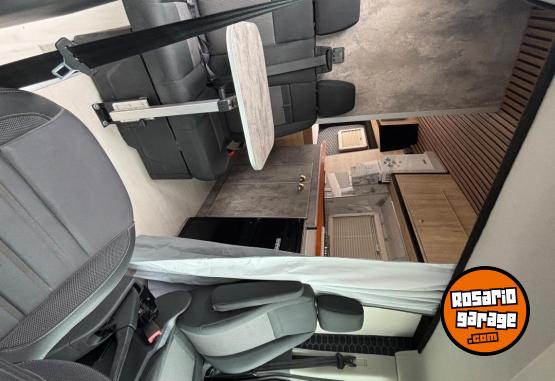 Utilitarios - Ford Transit 2025 Diesel 18000Km - En Venta