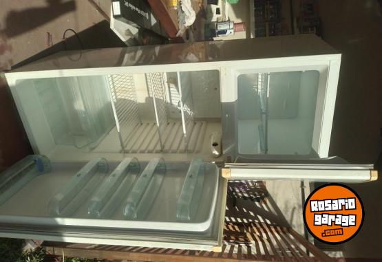 Hogar - HELADERA CON FREEZER ELECTROLUX DE 15 PIES - En Venta