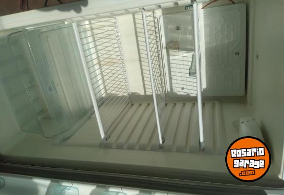 Hogar - HELADERA CON FREEZER ELECTROLUX DE 15 PIES - En Venta