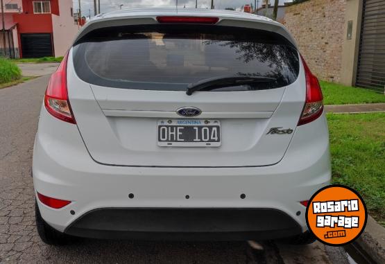 Autos - Ford Fiesta Kinetic Desing S 2014 Nafta 68000Km - En Venta