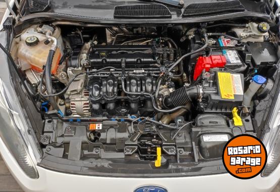 Autos - Ford Fiesta Kinetic Desing S 2014 Nafta 68000Km - En Venta