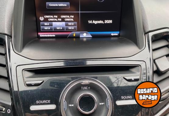 Autos - Ford FIESTA TITANIUM CON GNC 2016 GNC 100600Km - En Venta
