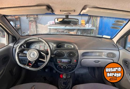Autos - Renault Megane 2006 GNC 260000Km - En Venta