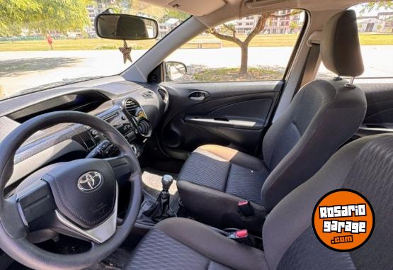 Autos - Toyota ETIOS X 1.5 2020 Nafta  - En Venta