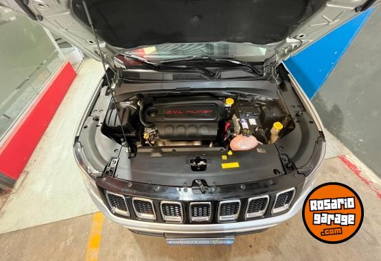 Camionetas - Jeep COMPASS LONGITUDE 2.4 AT9 2018 Nafta 104000Km - En Venta