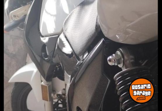 Motos - Yamaha YBR 125 2019 Nafta 9000Km - En Venta