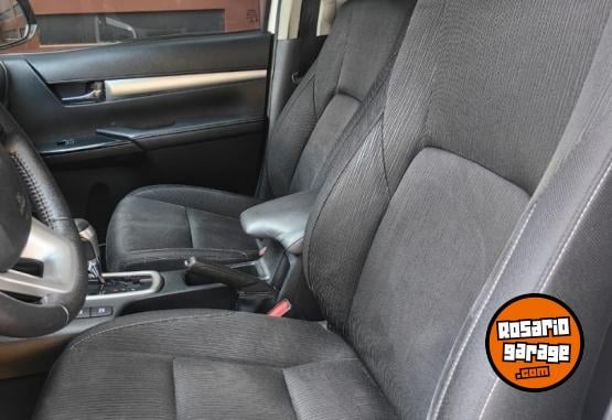 Camionetas - Toyota Hilux 2017 Diesel 147000Km - En Venta